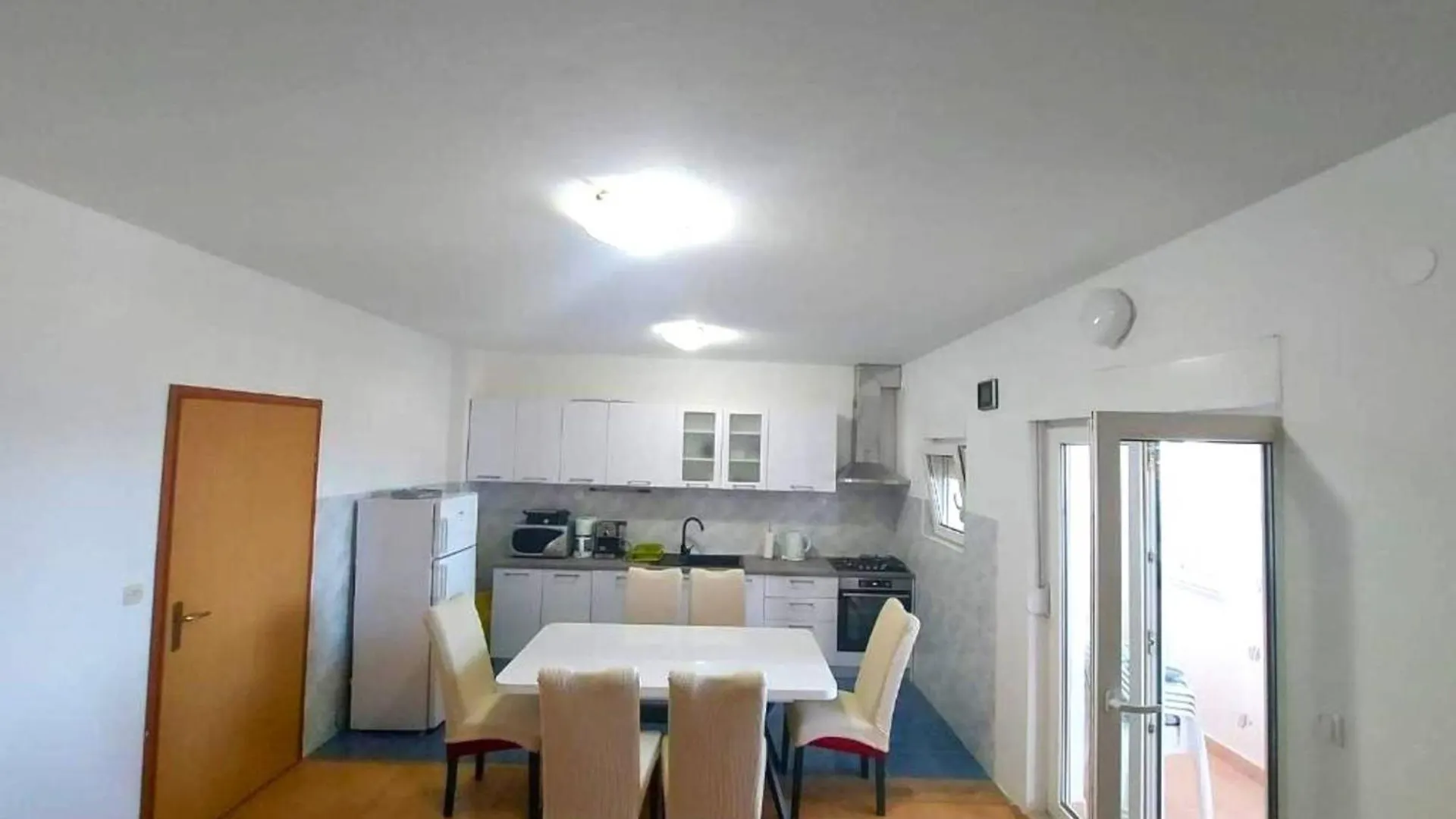 Seaside Okrug Gornji Apartment With Terrace And Patio Trogir